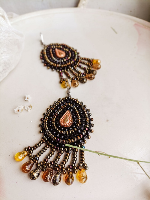 Arabesque Bohéme n.6 - vyšívané boho náušnice — foto 4