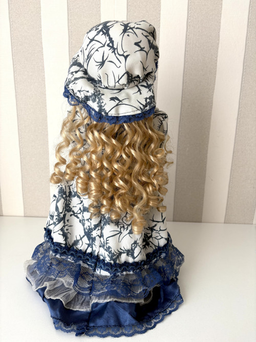 Sběratelská porcelánová panenka — foto 4