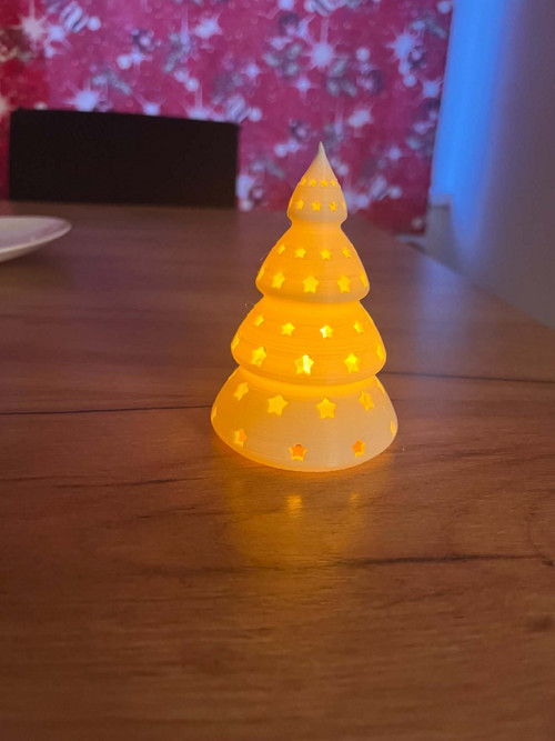 Stromeček s led svíčkou — foto 2