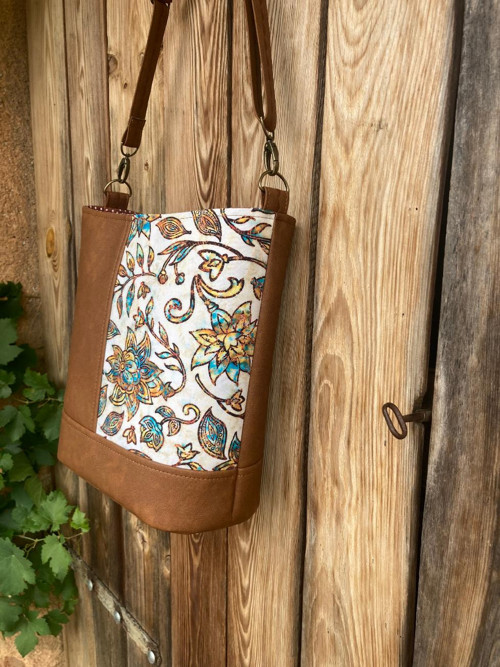 Crossbody kabelka — foto 2