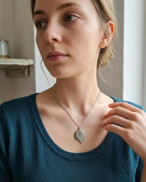 Cínový list na řetízku No1. — foto 2