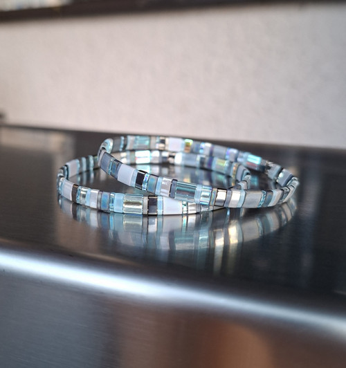 Šedá elegance 5,7 cm — foto 5