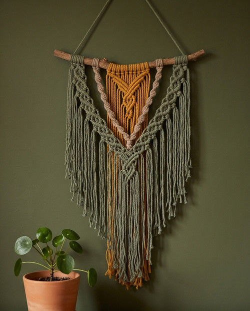 Macramé závěsná dekorace - jarní — foto 3