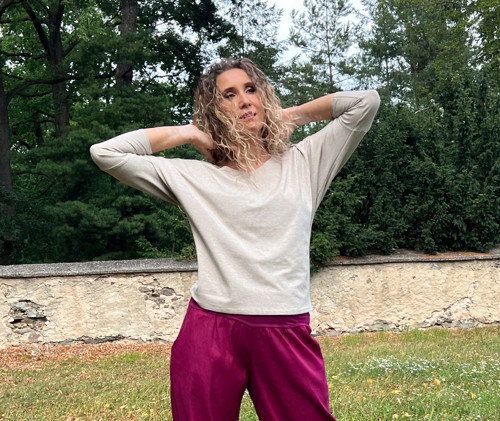 Netopýří tunika béžová melange — foto 4