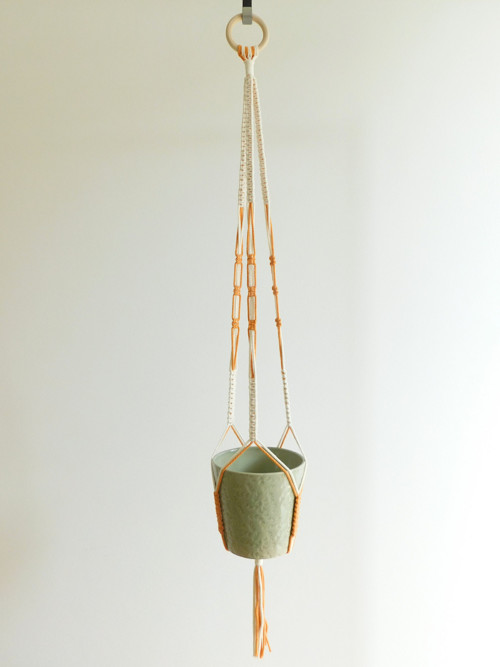Macramé závěs na květináč “Marigold” — foto 3