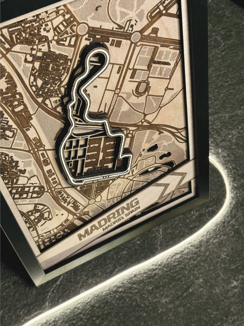 MADRING | Dřevěná 3D mapa | Dárek F1 — foto 2
