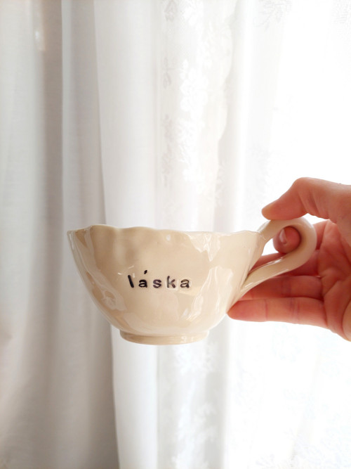 Keramický šálek - "láska" (větší) — foto 3