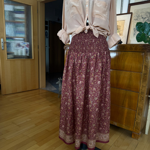 Hedvábná sukně — foto 2