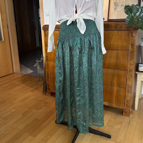 Hedvábná sukně — foto 2