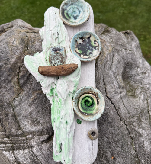 KERAMIKA A DRIFTWOOD, závěs se sovičkou — foto 3