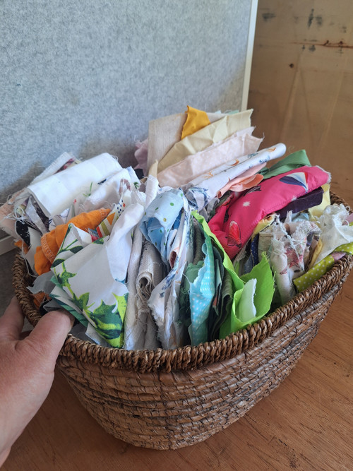 Zbytkáček cca 3000 g např. na patchwork — foto 3