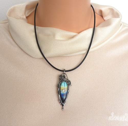 Přívěsek s duhovým labradoritem AURORA, handmade — foto 6