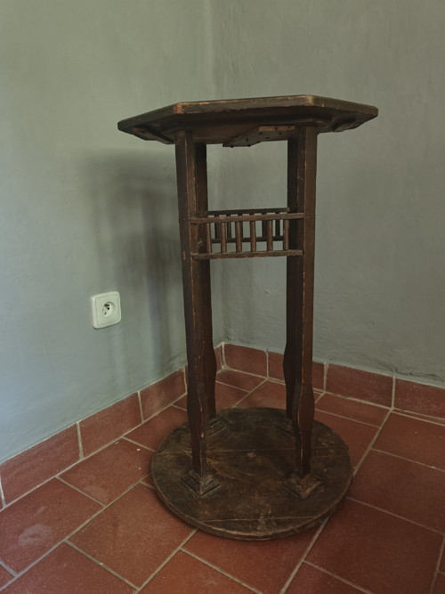 Stolek — foto 2