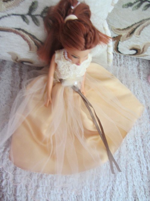 Společenské šaty pro Barbie — foto 4