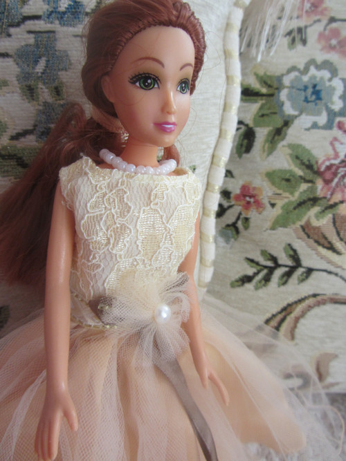 Společenské šaty pro Barbie — foto 3