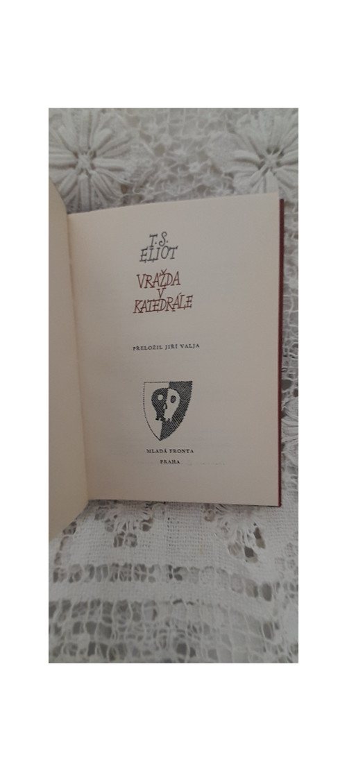 Vražda v katedrále — foto 5