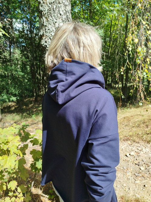 Dámská mikina s kapucí - tmavě modrá — foto 2
