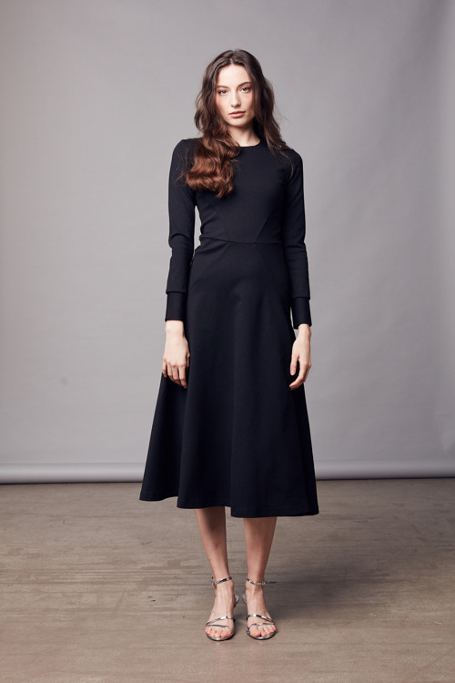 Podzimní Šaty Eva Černé — foto 2