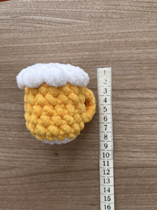 Háčkovaný Pivo (8,5 cm) — foto 2
