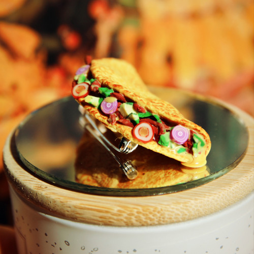Taco brož — foto 3