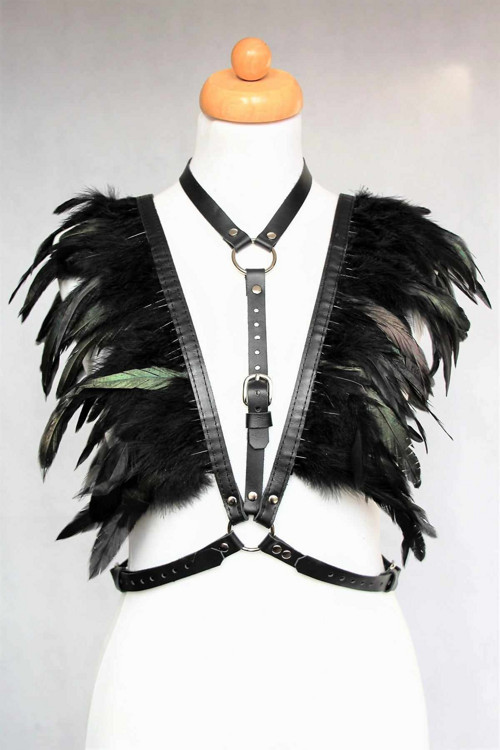 Kožený postroj s peřím a řemínky,Feather Harness — foto 4