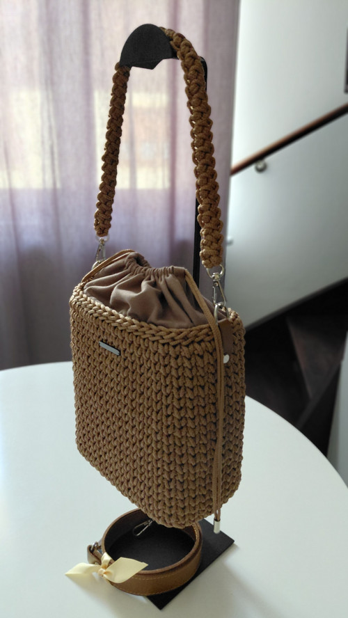 Ručně háčkovaná kabelka – bucket bag — foto 2