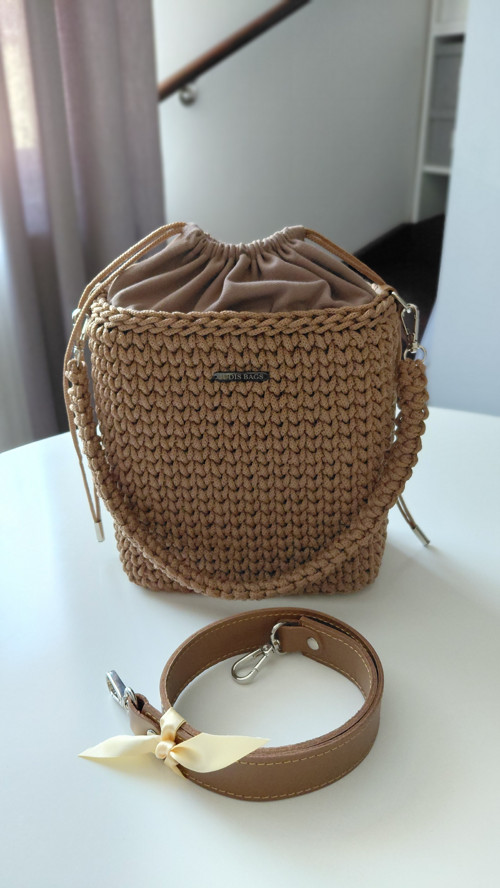 Ručně háčkovaná kabelka – bucket bag — foto 4