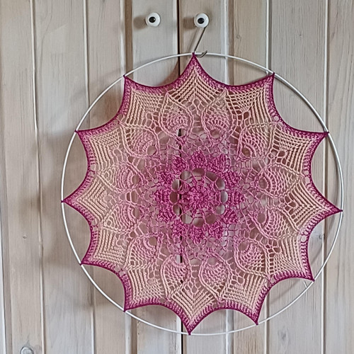 Háčkovaná Mandala — foto 2