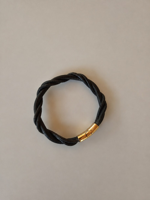 Kožený náramek Twist Gold – černý — foto 2