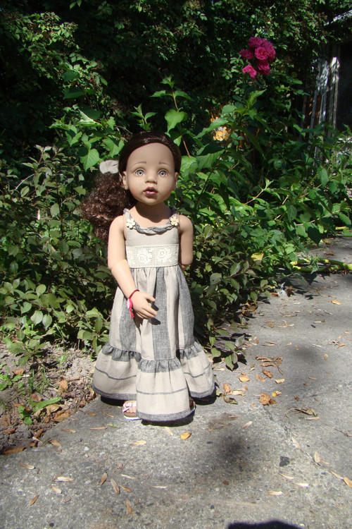 Hannah Götz 50 cm - lněné šatičky — foto 3