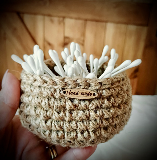 Háčkovaný jutový košíček-Boho organizér — foto 4
