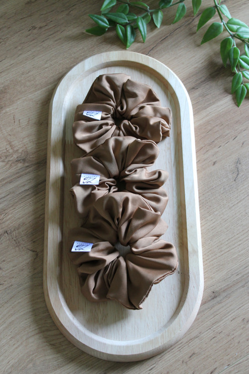 Saténová scrunchie — foto 2