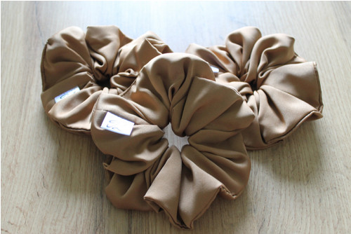 Saténová scrunchie — foto 5