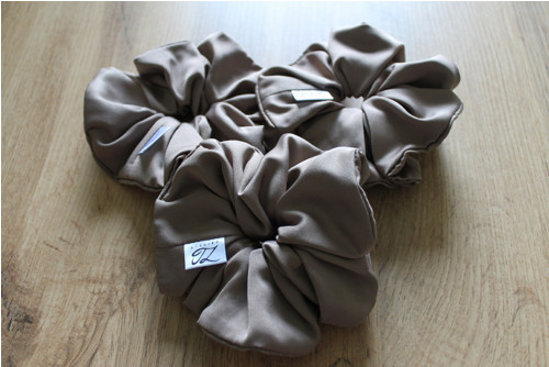 Saténová scrunchie — foto 5
