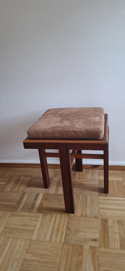 Stolička po renovaci — foto 2