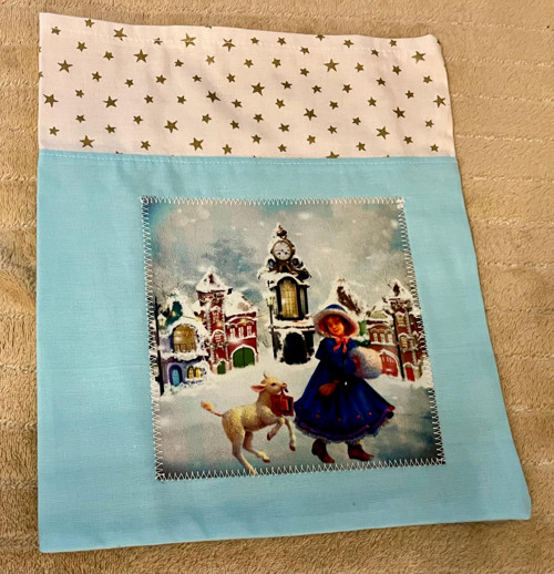 Dívka a ovečeka — foto 2