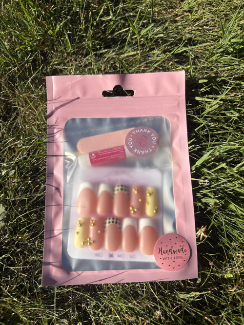Press on nails — foto 2