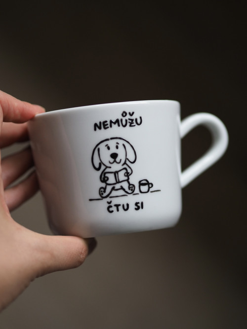 Ručně malovaný hrníček NEMŮŽU — foto 2