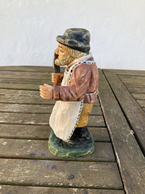 Socha - řezník s prasátkem — foto 3