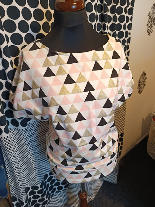 Tričko netopýr triangl — foto 3