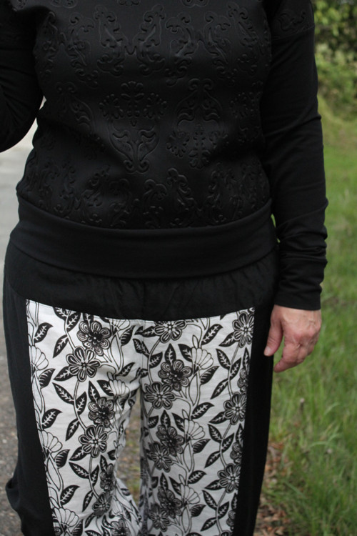 Volné kalhoty ............ XL — foto 3