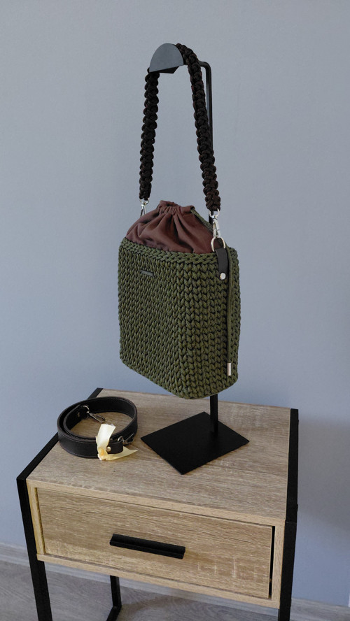 Ručně háčkovaná kabelka – bucket bag — foto 6