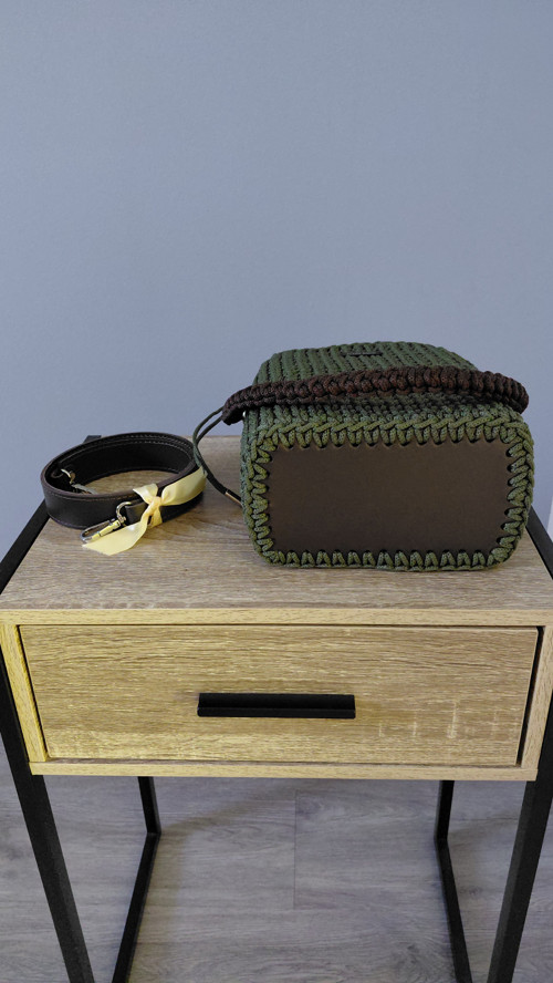 Ručně háčkovaná kabelka – bucket bag — foto 3