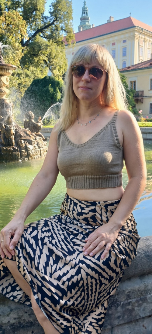 Hedvábná sukně a top — foto 5