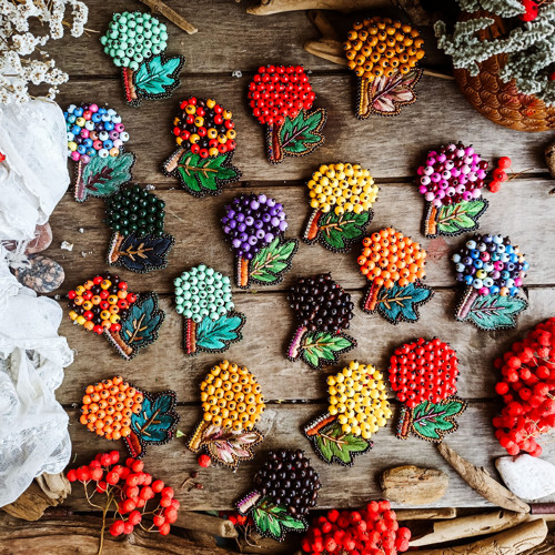 Jeřabiny n.38 - vyšívaná brož — foto 4