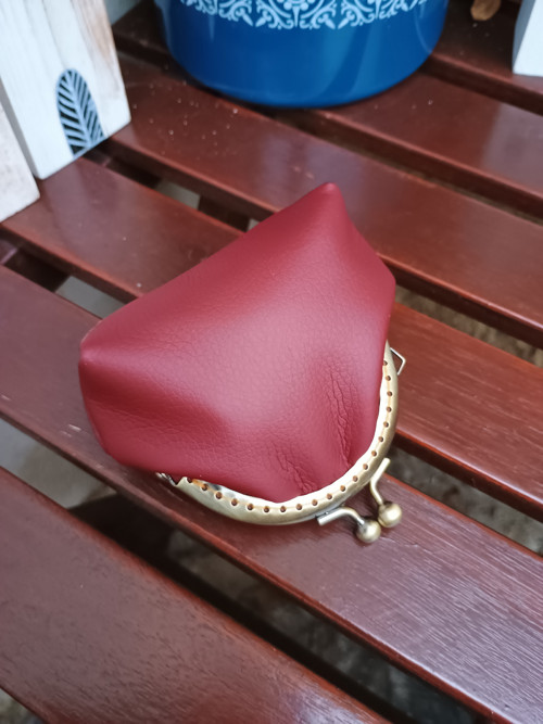 Mini Taštička V Kovovém Rámu — foto 3