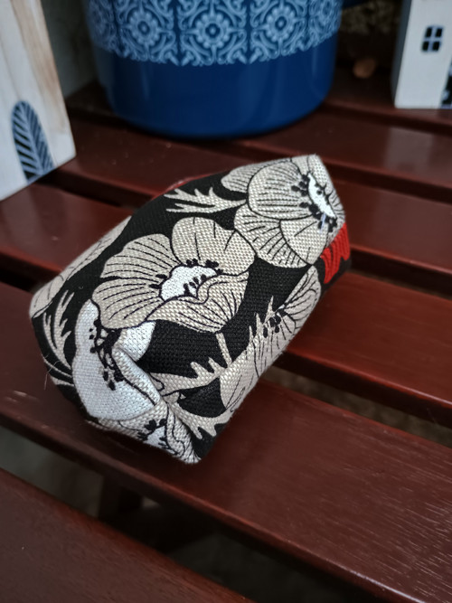 Mini Taštička V Kovovém Rámu — foto 3