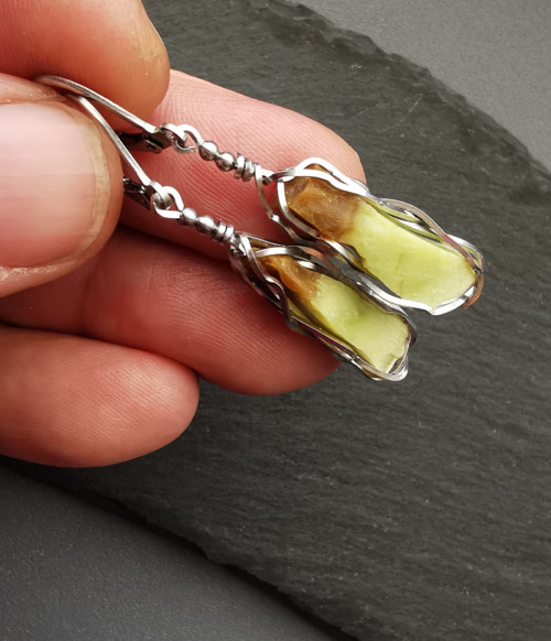 Kiwi opál - náušnice, chirurgická ocel — foto 4
