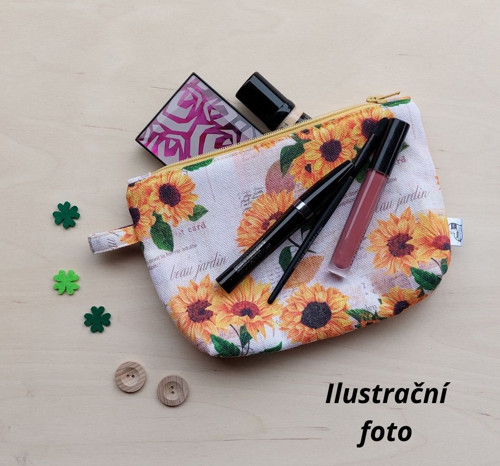Kosmetická taštička - Barevné copánky — foto 4