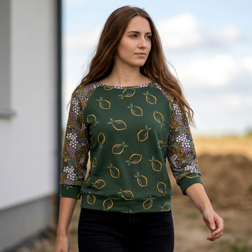 Mikina citronky v zahradě — foto 4